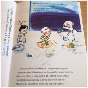 valentine a les pieds bleus la table